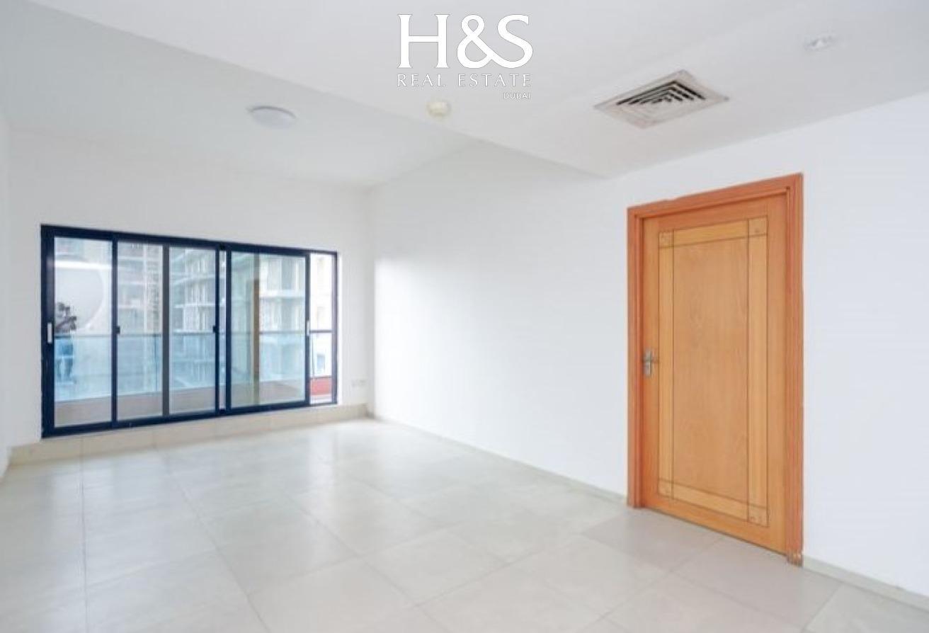 1 BR Apartment in Barsha Heights with Balcony photo 3