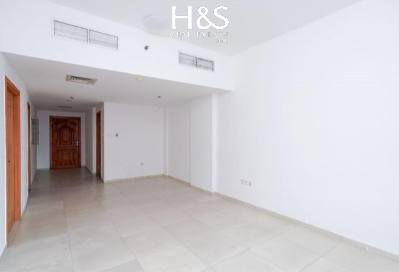1 BR Apartment in Barsha Heights with Balcony photo 5