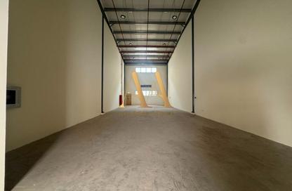 Warehouse - Studio - 1 Bathroom for rent in Dubai Investment Park 1 (DIP 1) - Dubai Investment Park (DIP) - Dubai