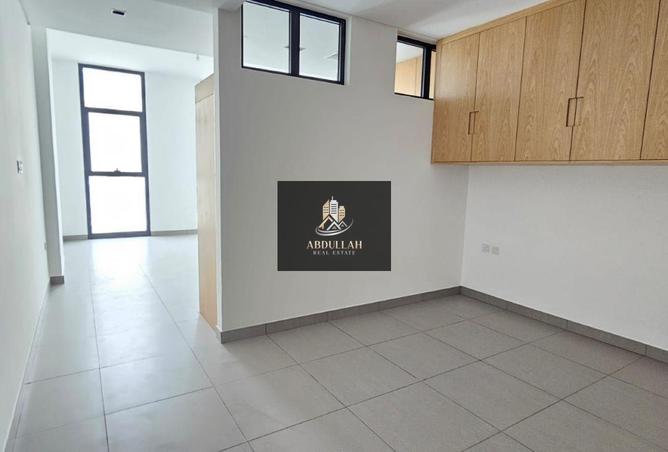 73112376 - Property Image 3