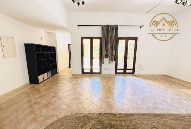 76586165 - Property Image 3