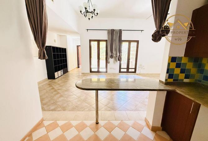 76586165 - Property Image 2