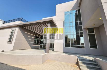 Villa - 5 Bedrooms - 7 Bathrooms for rent in Madinat Al Riyad - Abu Dhabi