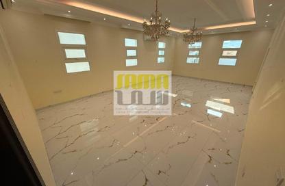 Villa - 5 Bedrooms - 7 Bathrooms for rent in Madinat Al Riyad - Abu Dhabi