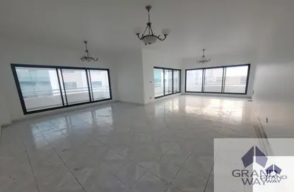 Apartment - 3 Bedrooms - 4 Bathrooms for rent in Dar Al Buteen 1 - Al Muraqqabat - Deira - Dubai Apartment - 3 Bedrooms - 4 Bathrooms for rent in Dar Al Buteen 1 - Al Muraqqabat - Deira - Dubai