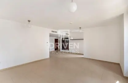 شقة - 2 غرف نوم - 3 حمامات للايجار في مرجان 1 - مرجان - جميرا بيتش ريزيدنس - دبي