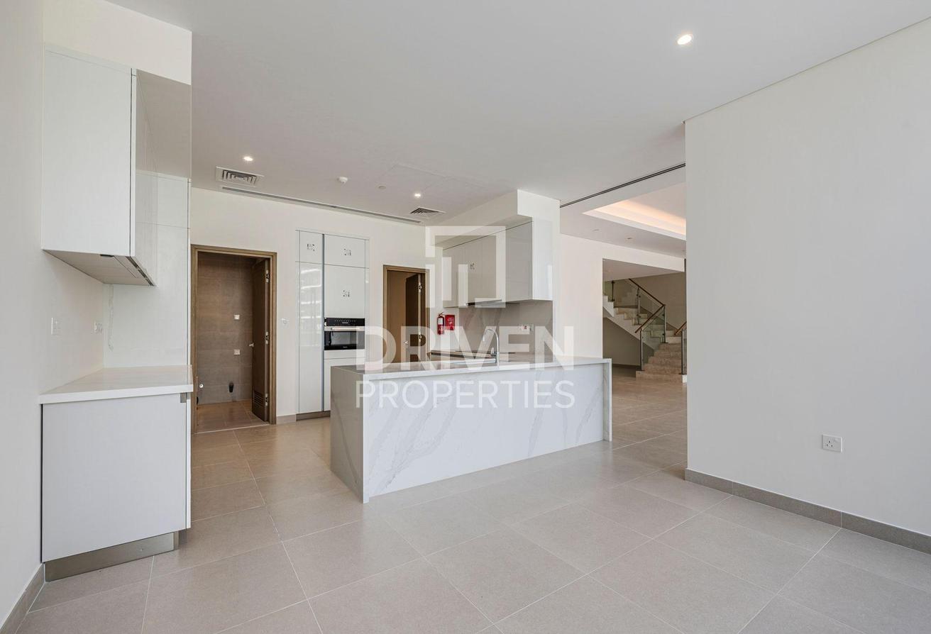 Exclusive Duplex | Lagoon View | No Overlooking photo 16