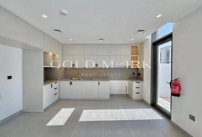 101267421 - Property Image 3