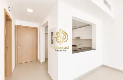 شقة - غرفة نوم - 2 حمامات للايجار في لوليفير ريزيدنس - المدينة العالمية المرحلة 2 - 4 الورسان - الورسان - دبي