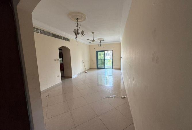 68673977 - Property Image 2