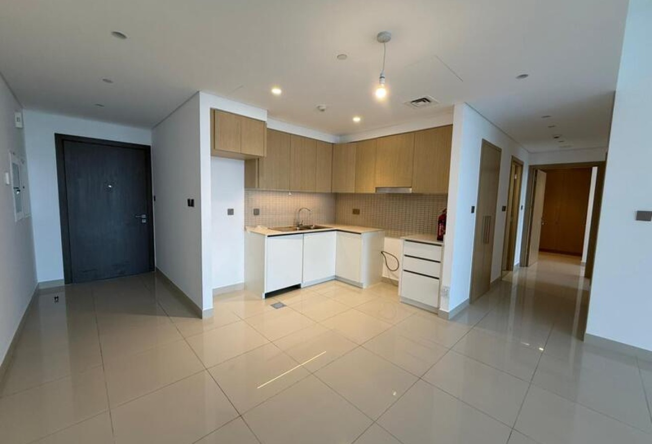 SPACIOUS 2BR | PARK VIEW | UNFURNISHED gallery image