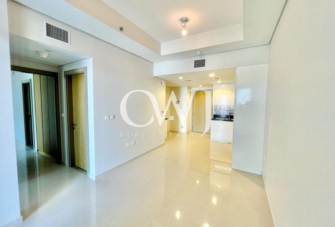 Panoramic Views | 2 Balconies | Ready to Move photo 2