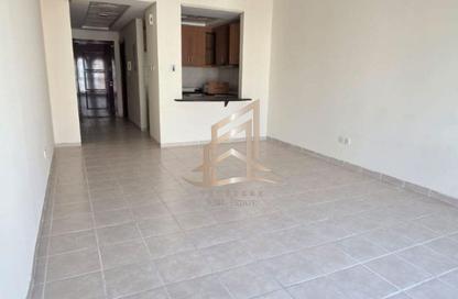 شقة - 1 حمام للايجار في مبني رقم 256 - طراز أمريكي - ديسكفري جاردنز - دبي