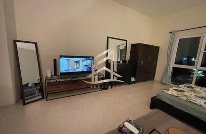 Apartment - Studio - 1 Bathroom for rent in Building 256 - Mesoamerican Cluster - Discovery Gardens - Dubai