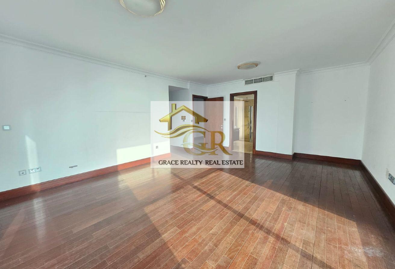 Premium 4BR Penthouse | Massive Layout | Unfurnish photo 8