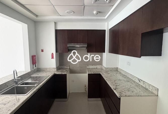 73847695 - Property Image 3