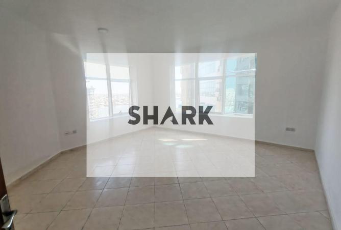 79001942 - Property Image 2