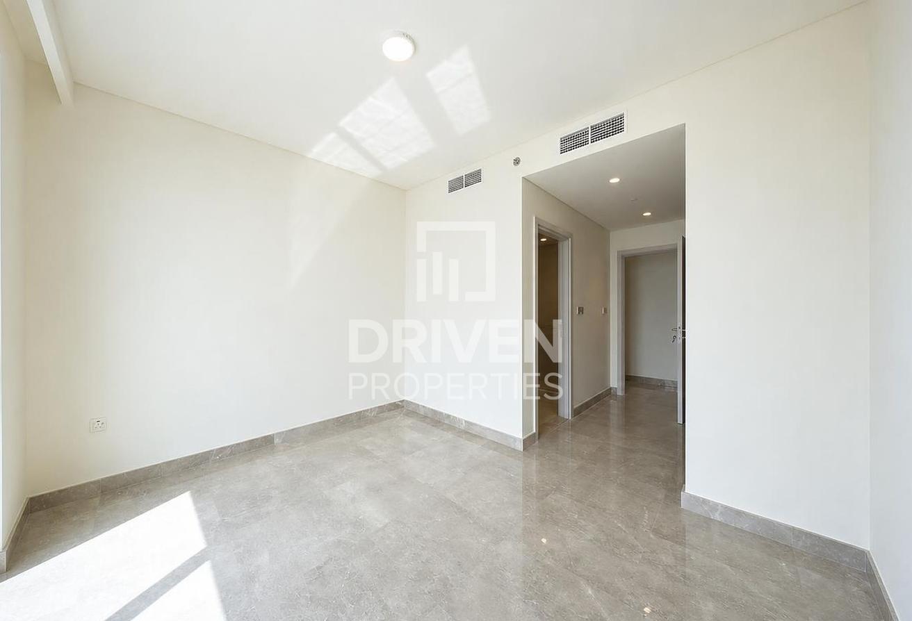 Elegant Penthouse | Prime Waterfront | Sea View photo 10