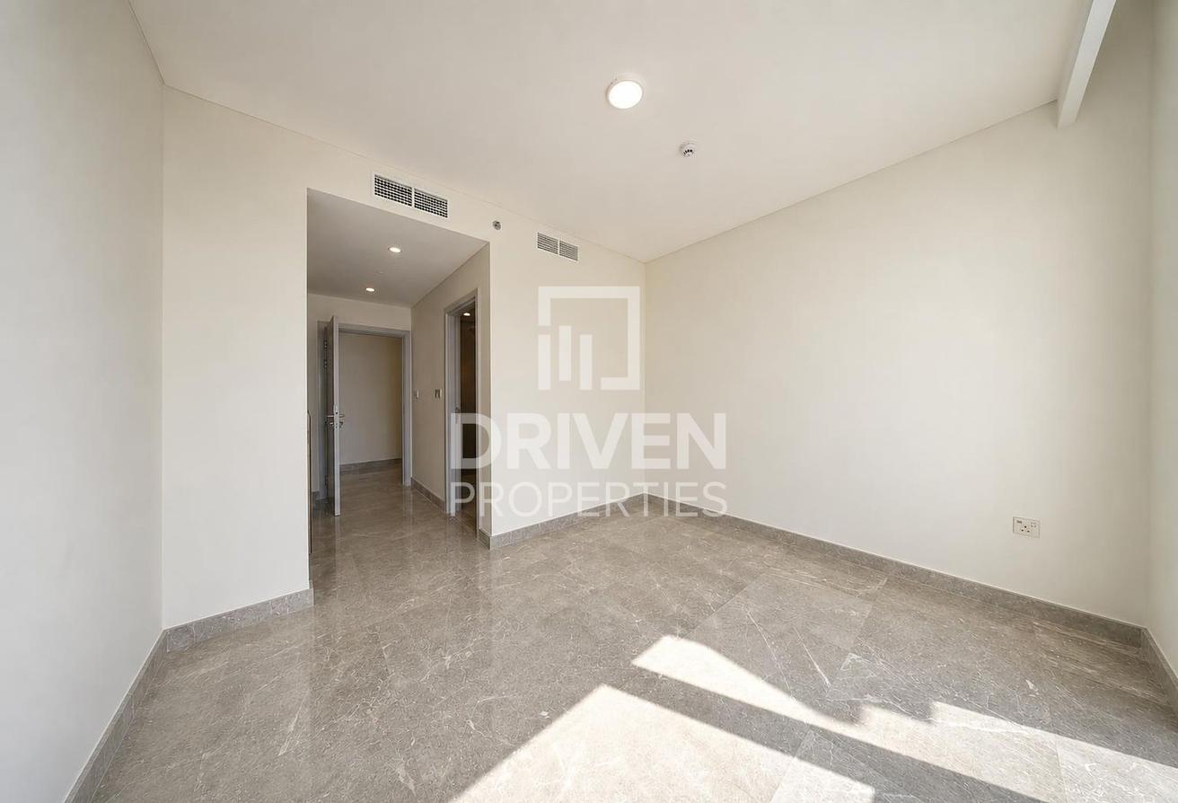Elegant Penthouse | Prime Waterfront | Sea View photo 13