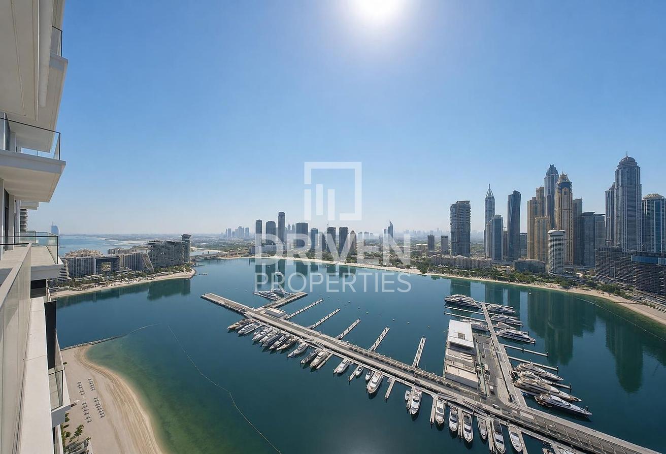 Elegant Penthouse | Prime Waterfront | Sea View photo 29