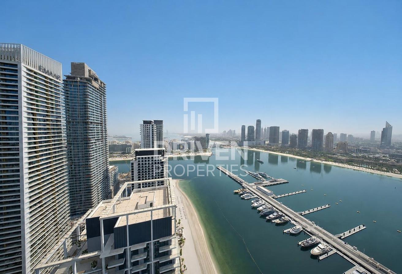 Elegant Penthouse | Prime Waterfront | Sea View photo 30