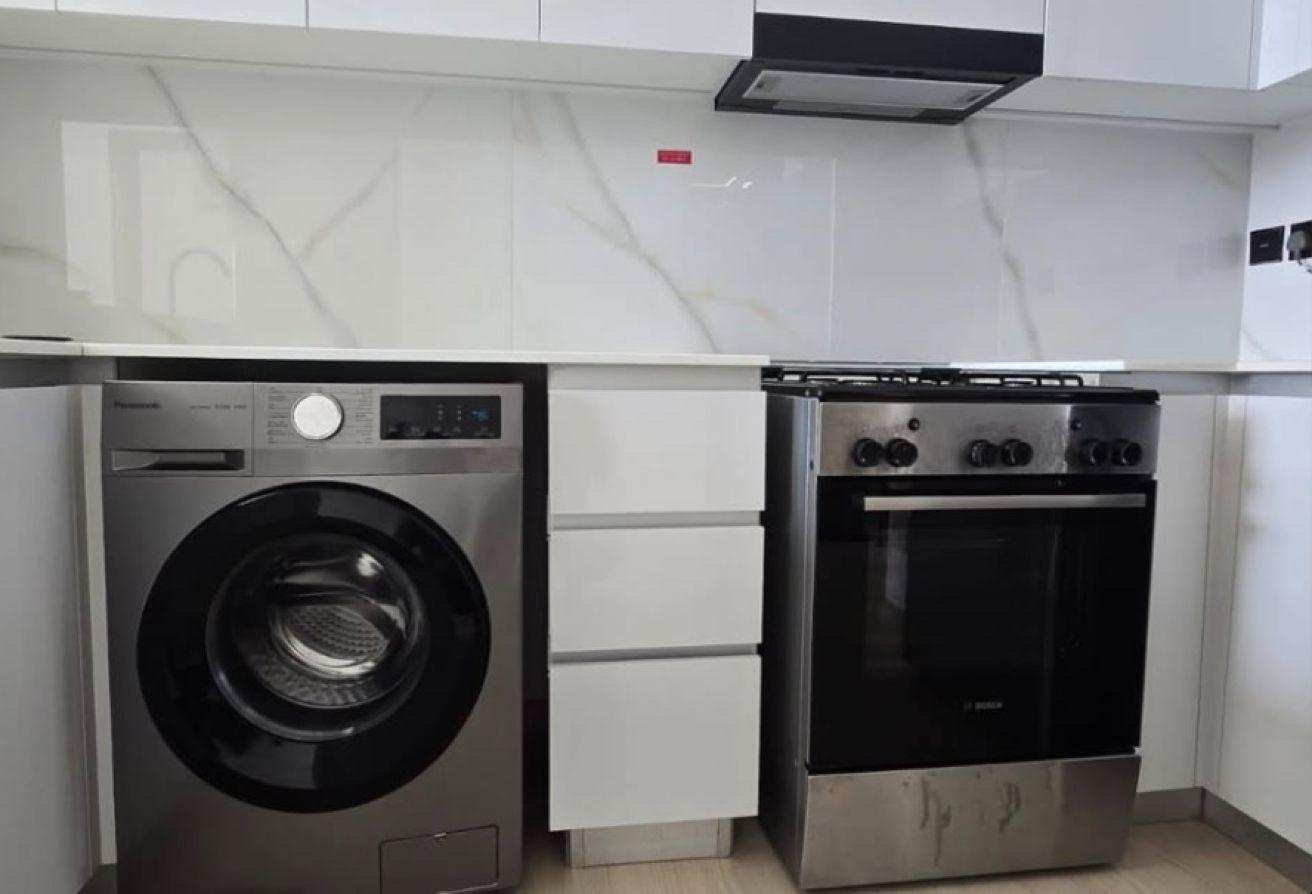 Multiple Cheques | Balcony | Furnished |High floor photo 6