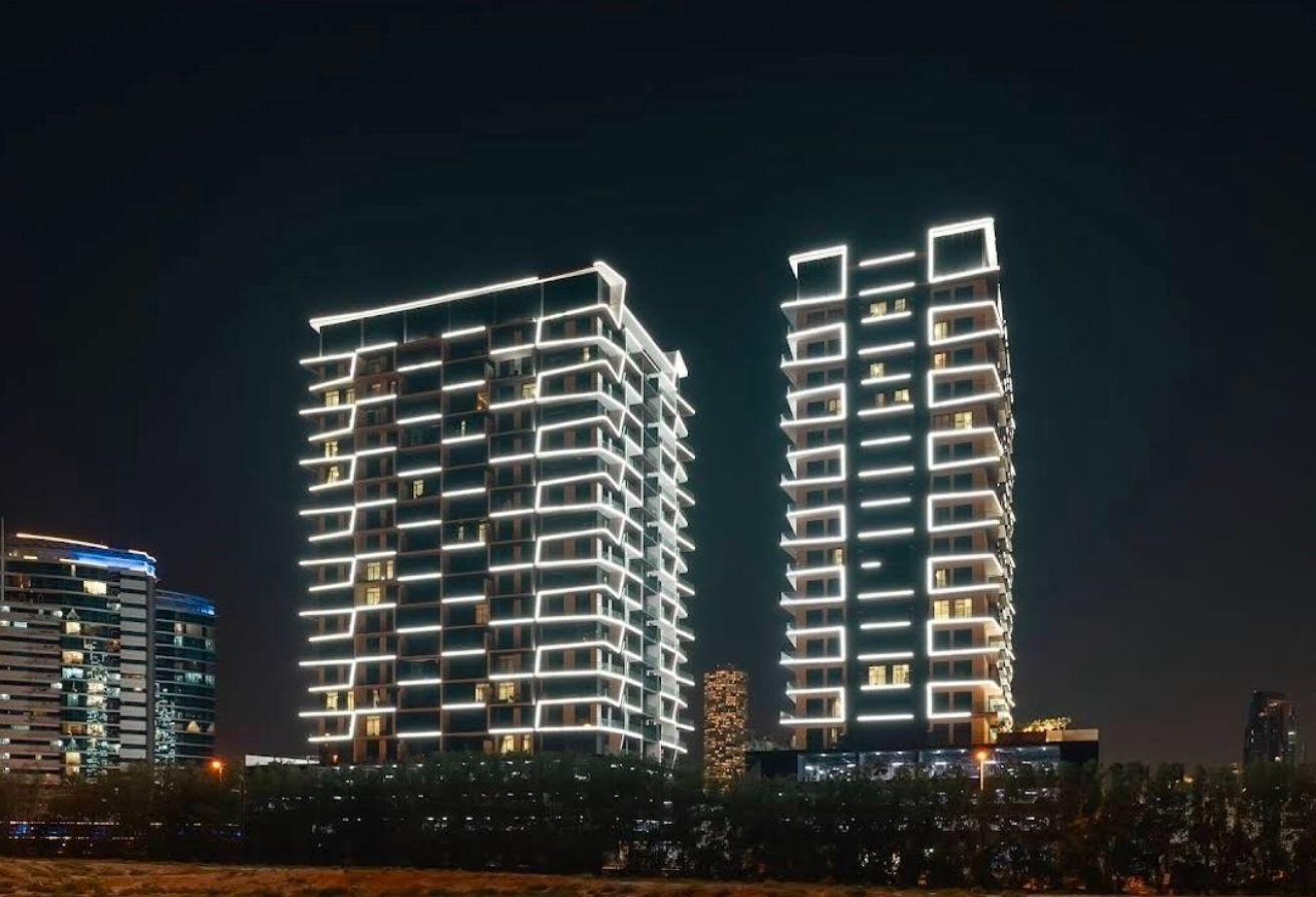 Multiple Cheques | Balcony | Furnished |High floor photo 8