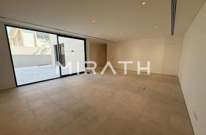 Villa - 5 - 6 for rent in Umm Suqeim 2 Villas - Umm Suqeim 2 - Umm Suqeim - Dubai Villa - 5 - 6 for rent in Umm Suqeim 2 Villas - Umm Suqeim 2 - Umm Suqeim - Dubai