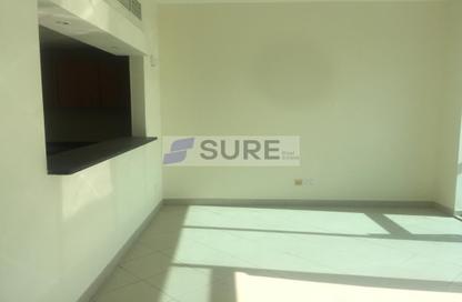 Apartment - 1 Bedroom - 2 Bathrooms for rent in Hub Canal 1 - Hub Golf View Apartments - Dubai Sports City - Dubai