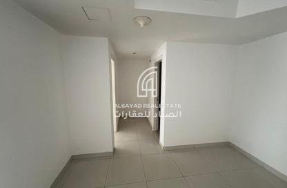 Apartment - 4 Bedrooms - 4 Bathrooms for rent in Thuraya Al Majaz Building - Al Majaz 3 - Al Majaz - Sharjah Apartment - 4 Bedrooms - 4 Bathrooms for rent in Thuraya Al Majaz Building - Al Majaz 3 - Al Majaz - Sharjah