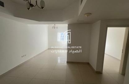 Apartment - 4 Bedrooms - 4 Bathrooms for rent in Thuraya Al Majaz Building - Al Majaz 3 - Al Majaz - Sharjah Apartment - 4 Bedrooms - 4 Bathrooms for rent in Thuraya Al Majaz Building - Al Majaz 3 - Al Majaz - Sharjah