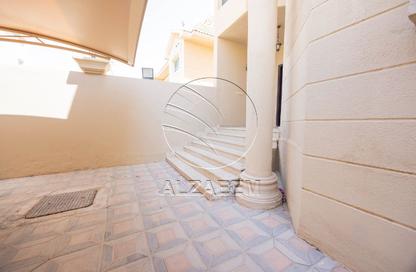 Villa - 4 - 5 for rent in Khalifa City A Villas - Khalifa City A - Khalifa City - Abu Dhabi