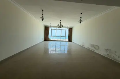 Apartment - 3 Bedrooms - 5 Bathrooms for rent in Al Majaz 3 - Al Majaz - Sharjah