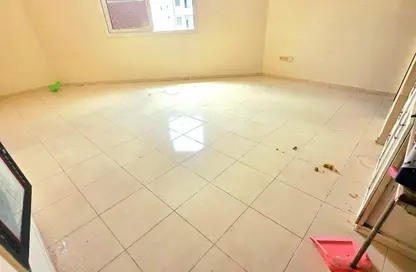 Apartment - Studio - 1 Bathroom for rent in Fire Station Road - Muwaileh - Sharjah