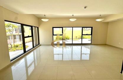 Townhouse - 3 - 5 for rent in Arenco Villas - District 14 - Jumeirah Village Circle - Dubai
