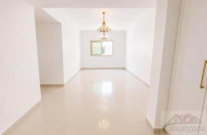Apartment - 2 Bedrooms - 2 Bathrooms for rent in Muwaileh 29 Building - Muwaileh - Sharjah