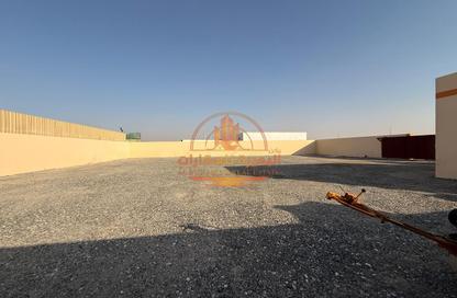 Land - Studio for rent in Al Sajaa - Sharjah