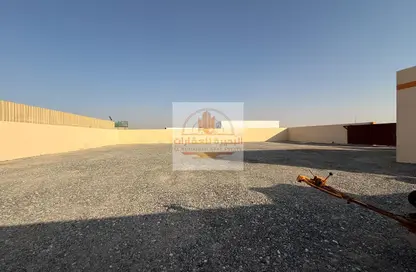 Land - Studio for rent in Al Sajaa - Sharjah