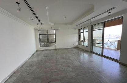 Apartment - 3 Bedrooms - 5 Bathrooms for rent in Al Majaz Tower - Al Majaz - Sharjah