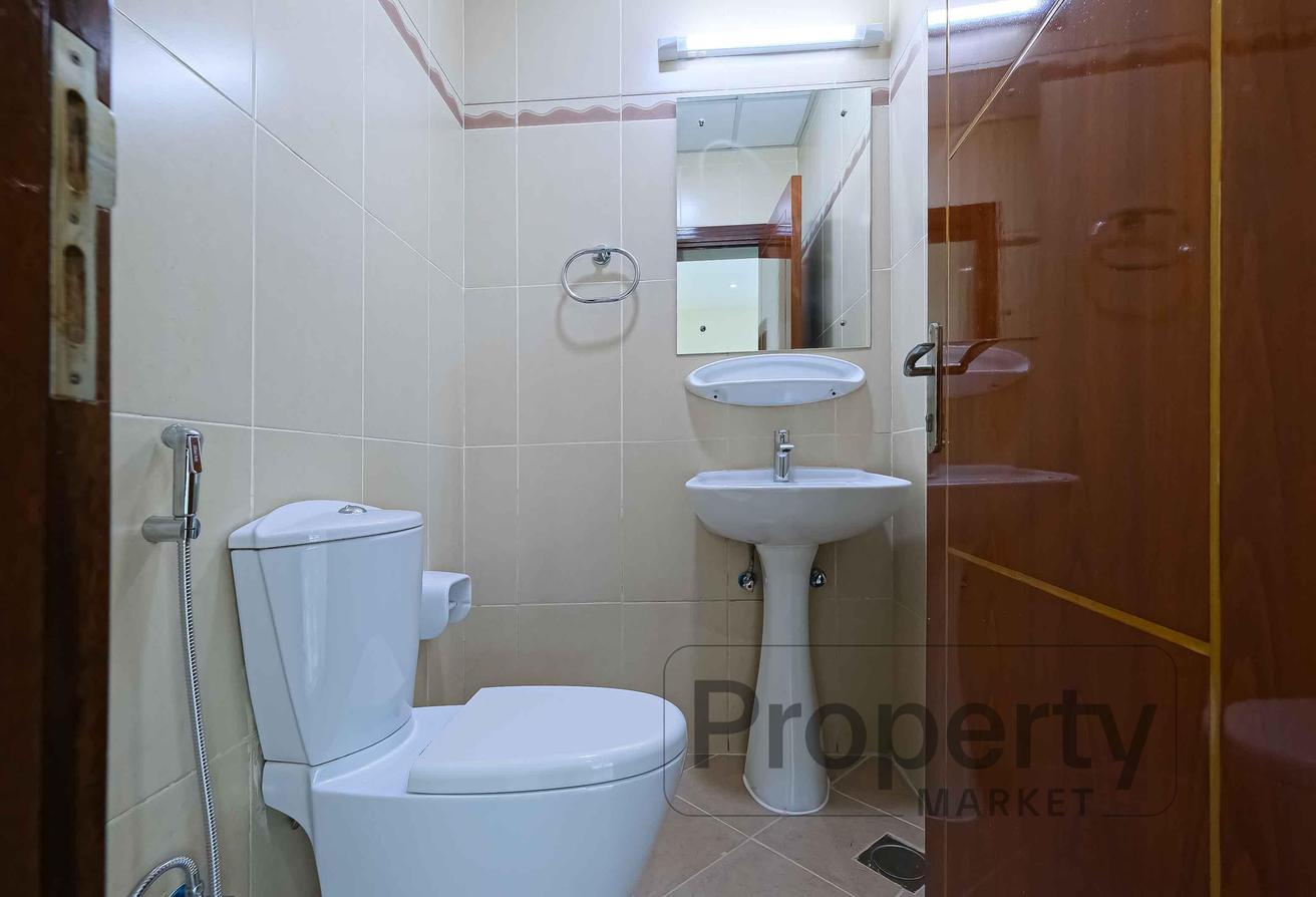 12 Payments Option | Well- Maintained | Spacious photo 4
