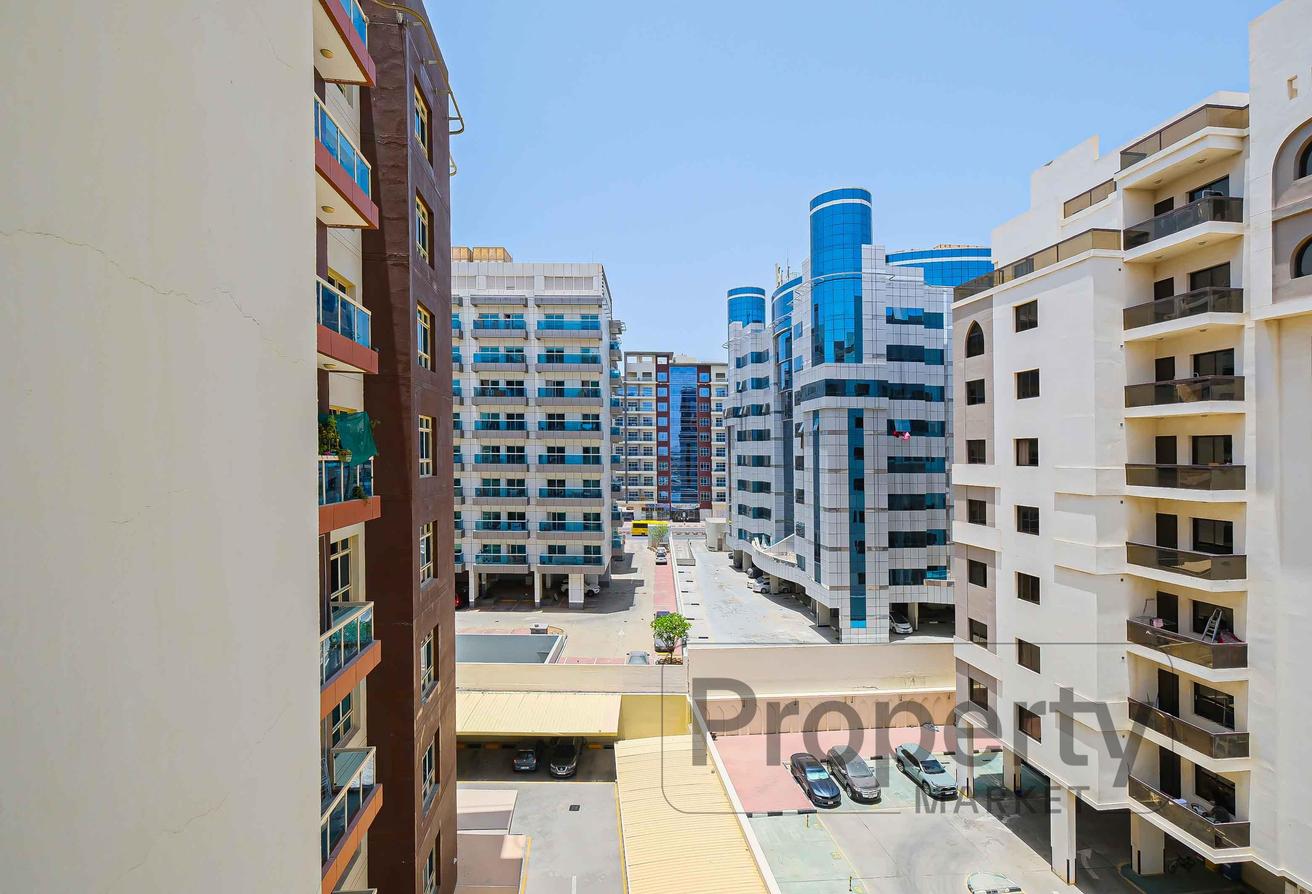 12 Payments Option | Well- Maintained | Spacious photo 15
