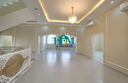 فيلا - 5 غرف نوم - 6 حمامات للايجار في مدينة الرياض - أبوظبي فيلا - 5 غرف نوم - 6 حمامات للايجار في مدينة الرياض - أبوظبي