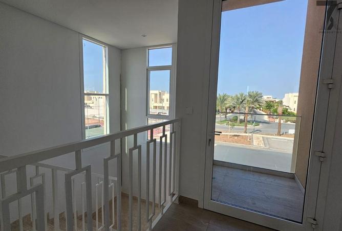 81948892 - صورة العقار 3