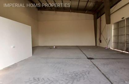 Warehouse - Studio - 1 Bathroom for rent in Umm Al Thuoob - Umm Al Quwain