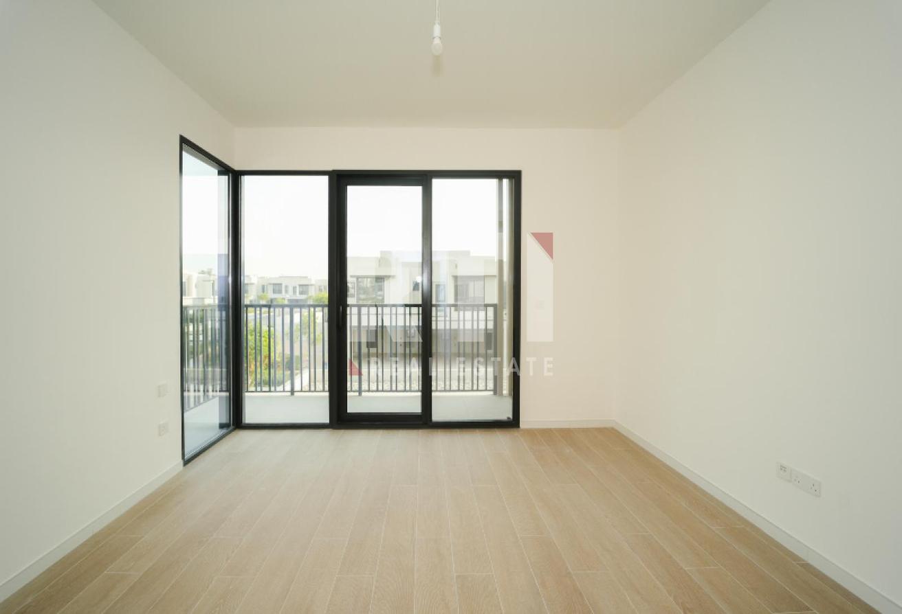 Corner Unit | Close to Pool and Park |Brand New photo 7