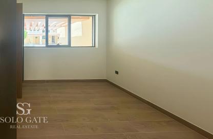 Townhouse - 4 - 3 for rent in Nice - Damac Lagoons - Dubai