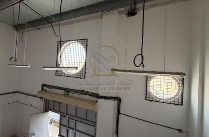 Warehouse - Studio - 1 for rent in Industrial Area 4 - Sharjah Industrial Area - Sharjah
