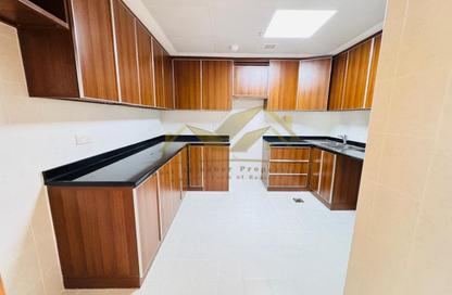 Apartment - 3 Bedrooms - 3 Bathrooms for rent in 21st Century Tower - Sheikh Zayed Road - Dubai Apartment - 3 Bedrooms - 3 Bathrooms for rent in 21st Century Tower - Sheikh Zayed Road - Dubai