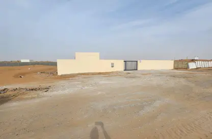 أرض - استوديو للايجار في الصجعة الصناعية - الصجعة - الشارقة