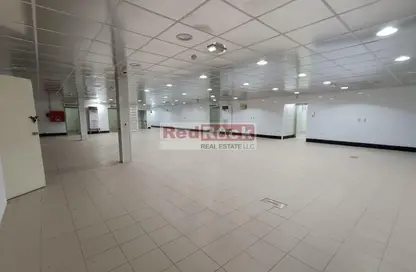 Warehouse - Studio - 2 Bathrooms for rent in Al Quoz Industrial Area 4 - Al Quoz Industrial Area - Al Quoz - Dubai Warehouse - Studio - 2 Bathrooms for rent in Al Quoz Industrial Area 4 - Al Quoz Industrial Area - Al Quoz - Dubai